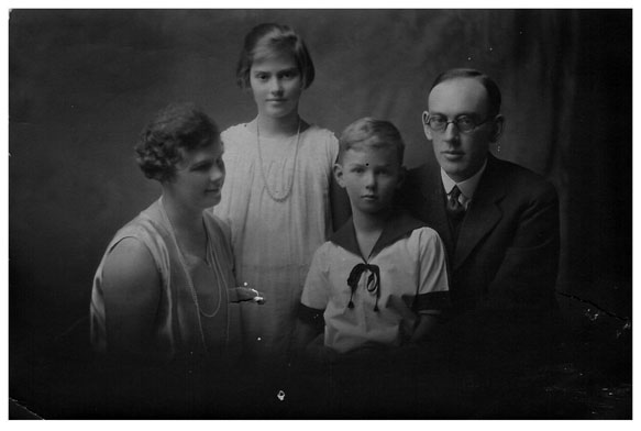 grandfather and family 1927 upload